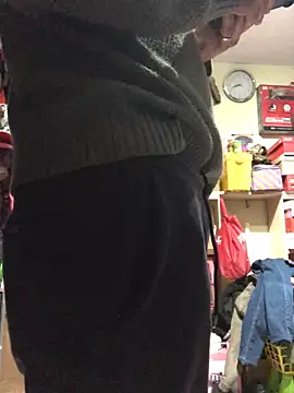 Snapshot of leonardohot1987 chatting on 28, 1, 2025 leonardohot1987 online show from 28, 1, 2025