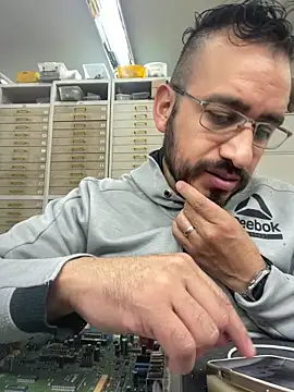 Snapshot of leonardohot1987 chatting on 10, 3, 2025 leonardohot1987 online show from 10, 3, 2025