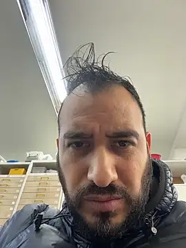 leonardohot1987 online show from 4, 2, 2026