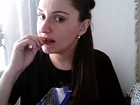 Yuliia30 online show from 18, 12, 2025