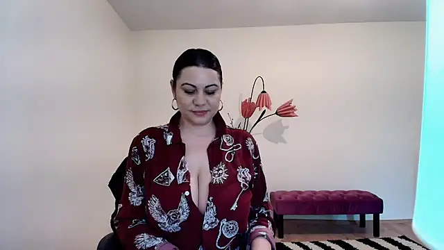 Snapshot of VixenVibesX chatting on 9, 5, 2026 VixenVibesX online show from 9, 5, 2026