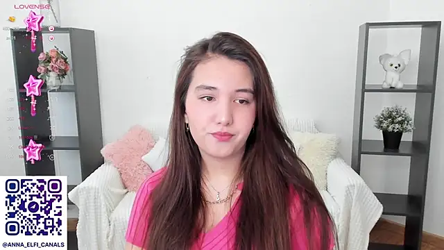 Snapshot of anna_elfi chatting on 1, 2, 2025 anna elfi online show from 1, 2, 2025