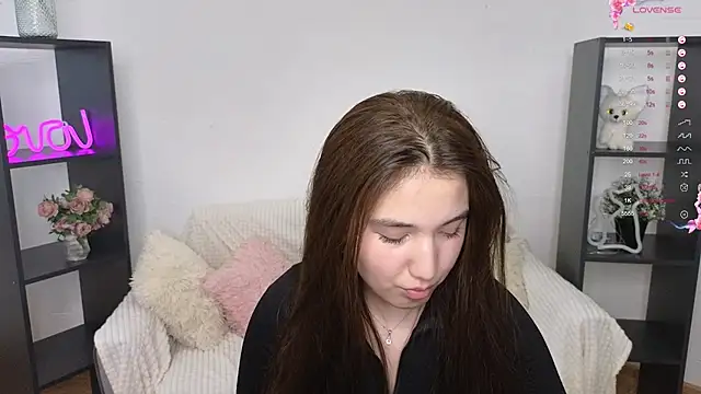 Snapshot of anna_elfi chatting on 8, 2, 2025 anna elfi online show from 8, 2, 2025