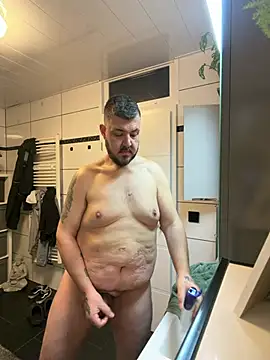 Snapshot of Mike3821 chatting on 18, 3, 2026 Mike3821 online show from 18, 3, 2026