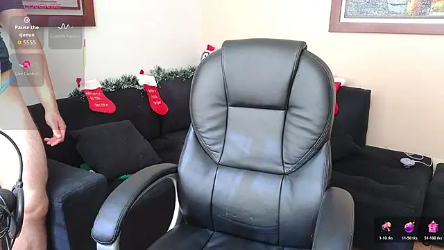 hairyncuteass online show from 26, 11, 2025