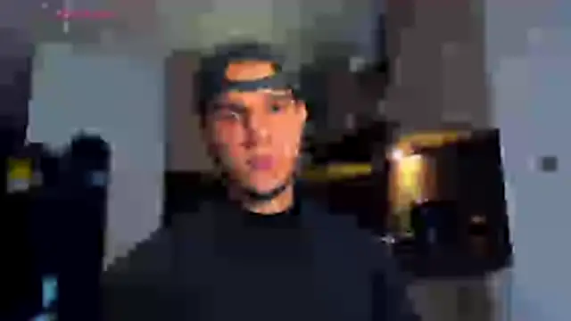 Snapshot of austinoficial chatting on 21, 4, 2026 austinoficial online show from 21, 4, 2026