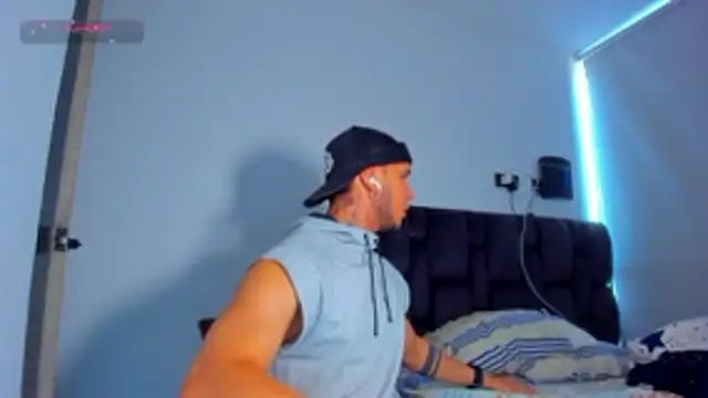 Snapshot of austinoficial chatting on 21, 5, 2026 austinoficial online show from 21, 5, 2026