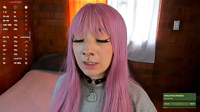 Annycolin  online show from 26, 2, 2025