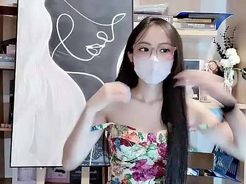 Lush-Office online show from 3, 12, 2025