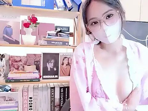 Lush-Office online show from 26, 4, 2026