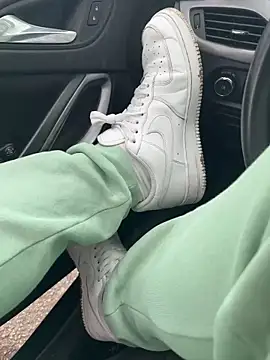 Snapshot of DutchPublic chatting on 22, 3, 2025 DutchPublic online show from 22, 3, 2025