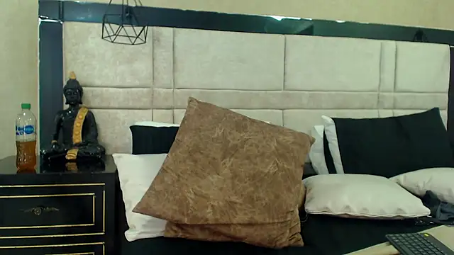 Snapshot of BrandonColee chatting on 14, 1, 2025 BrandonColee online show from 14, 1, 2025