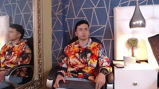 Snapshot of BrandonColee chatting on 22, 1, 2025 BrandonColee online show from 22, 1, 2025