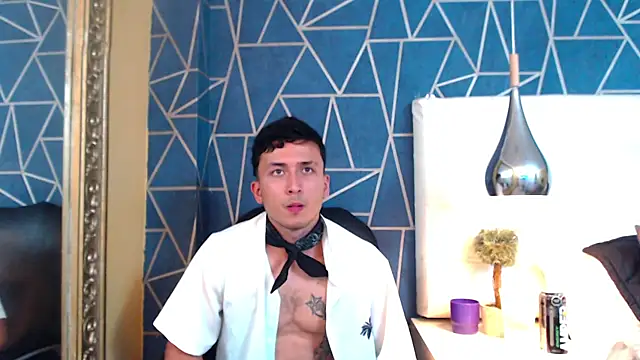 Snapshot of BrandonColee chatting on 23, 1, 2025 BrandonColee online show from 23, 1, 2025