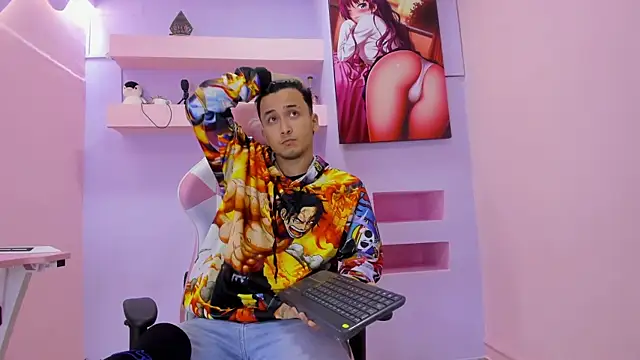 Snapshot of BrandonColee chatting on 5, 2, 2025 BrandonColee online show from 5, 2, 2025