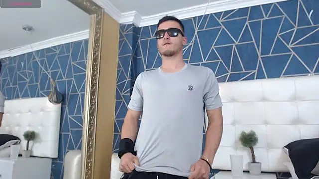 Snapshot of BrandonColee chatting on 17, 2, 2025 BrandonColee online show from 17, 2, 2025