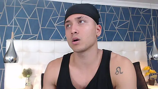 Snapshot of BrandonColee chatting on 20, 2, 2025 BrandonColee online show from 20, 2, 2025