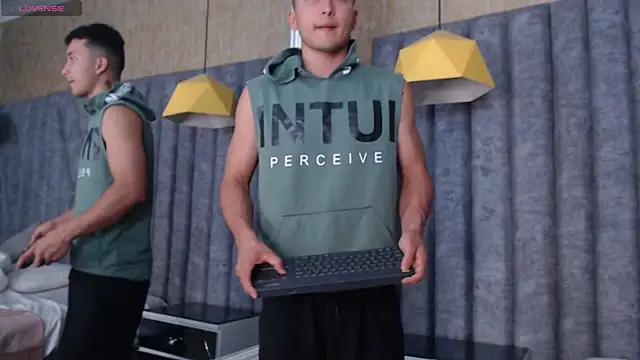 Snapshot of BrandonColee chatting on 22, 2, 2025 BrandonColee online show from 22, 2, 2025