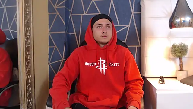 Snapshot of BrandonColee chatting on 24, 2, 2025 BrandonColee online show from 24, 2, 2025