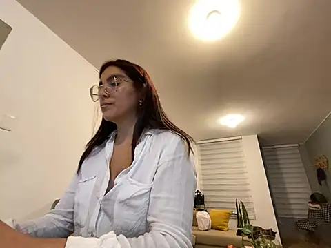 Snapshot of MartinaSooler chatting on 18, 2, 2025 MartinaSooler online show from 18, 2, 2025
