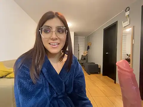 Snapshot of MartinaSooler chatting on 12, 3, 2025 MartinaSooler online show from 12, 3, 2025