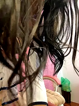 Snapshot of MartinaSooler chatting on 10, 9, 2025 MartinaSooler online show from 10, 9, 2025
