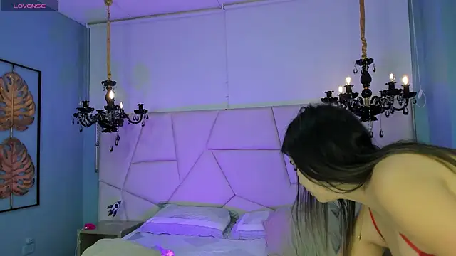 Aitana Hilton  online show from 18, 9, 2025