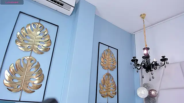 Aitana Hilton  online show from 6, 10, 2025