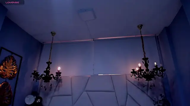 Aitana Hilton  online show from 18, 12, 2025