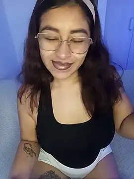 Snapshot of AnonymousGirl chatting on 14, 5, 2026 AnonymousGirl online show from 14, 5, 2026