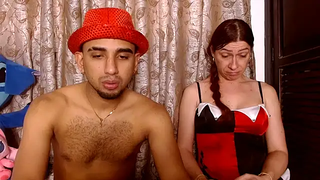 sweethoneytsx online show from 3, 11, 2025