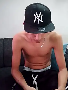 Latinos 2001 online show from 20, 1, 2025