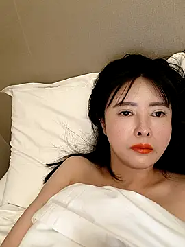 Snapshot of lilandi0521 chatting on 25, 2, 2025 lilandi0521 online show from 25, 2, 2025