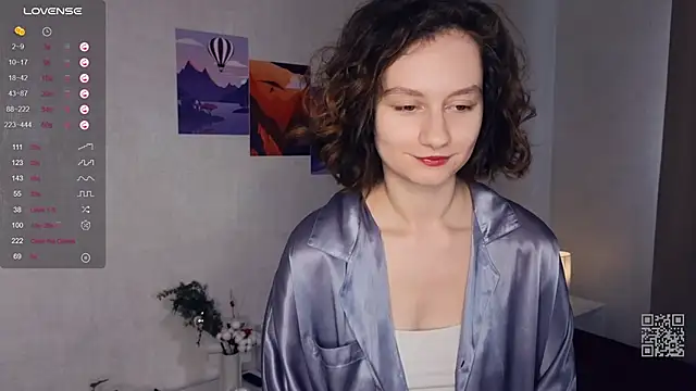 Leya Curly online show from 9, 3, 2025