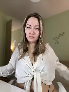 Snapshot of Kiss_My_Body chatting on 6, 3, 2025 Kiss My Body online show from 6, 3, 2025