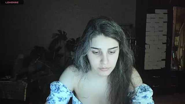 Snapshot of _Roselina_ chatting on 21, 7, 2026 Roselina online show from 21, 7, 2026