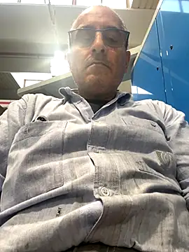 Snapshot of sempreilmio2 chatting on 2, 10, 2025 sempreilmio2 online show from 2, 10, 2025