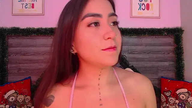 AdaaMillan online show from 22, 12, 2025