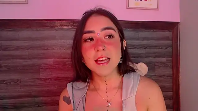 Snapshot of AdaaMillan chatting on 7, 2, 2026 AdaaMillan online show from 7, 2, 2026