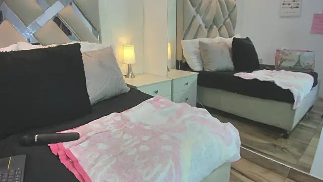 raquell moore online show from 12, 1, 2026