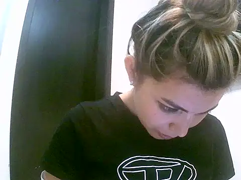 VittoriaTaylor online show from 3, 4, 2026