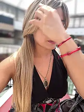 monicavictoria1301 online show from 27, 5, 2026