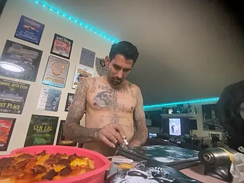 hornycouple818 online show from 25, 11, 2025