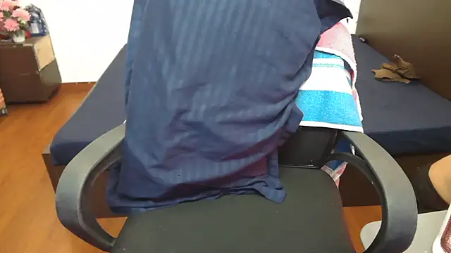 LovelyRosy online show from 6, 2, 2026