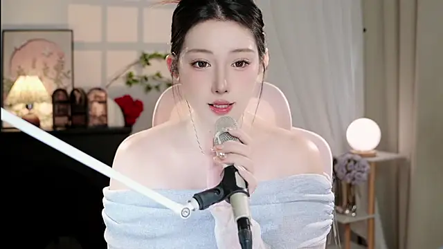 Dou-Dou-er online show from 10, 10, 2025