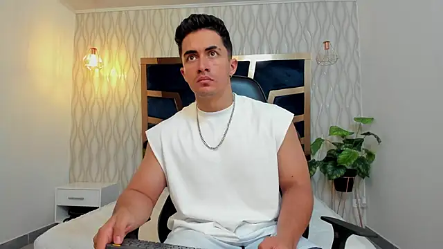 Snapshot of Brad_Summer chatting on 1, 3, 2025 Brad Summer online show from 1, 3, 2025