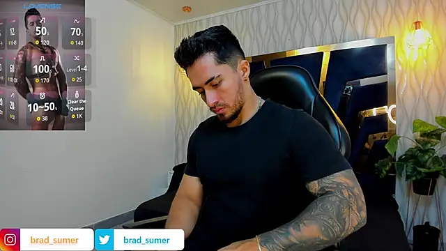Snapshot of Brad_Summer chatting on 5, 10, 2025 Brad Summer online show from 5, 10, 2025