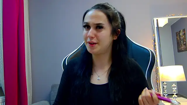 Snapshot of Eva_Lovvia_ chatting on 5, 3, 2025 Eva Lovvia  online show from 5, 3, 2025