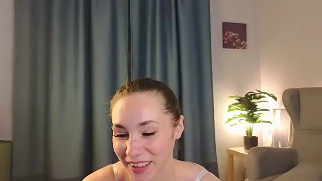 Snapshot of too_sexxxy chatting on 27, 4, 2026 too sexxxy online show from 27, 4, 2026