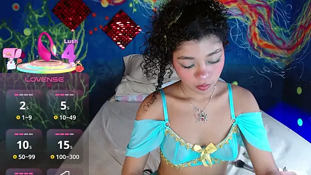 lucie petite online show from 25, 9, 2025